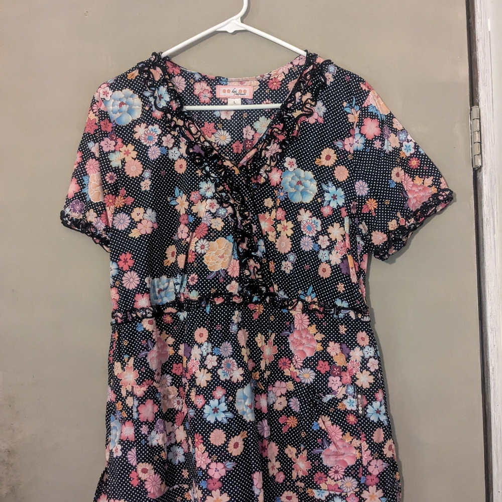 Floral Women's Top - Black and Pink